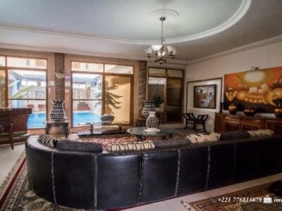 VILLA MEUBLÉE AVEC PISCINE