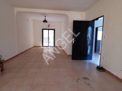 Villa R+1 à louer à Biagui