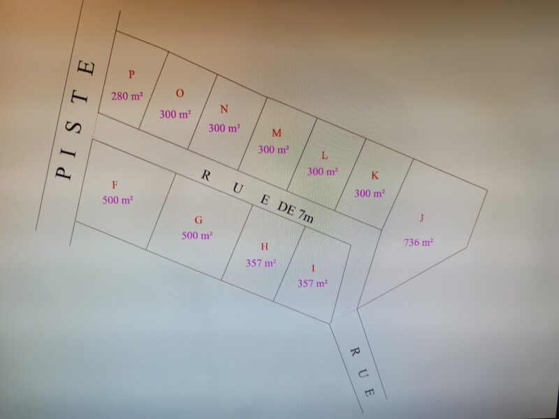 NGAPAROU : Terrain de 500 m2 à 5min à pied de la plage à vendre