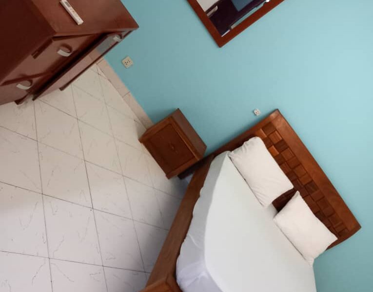 Chambre meublée climatisée disponible à la cité keur gorgui